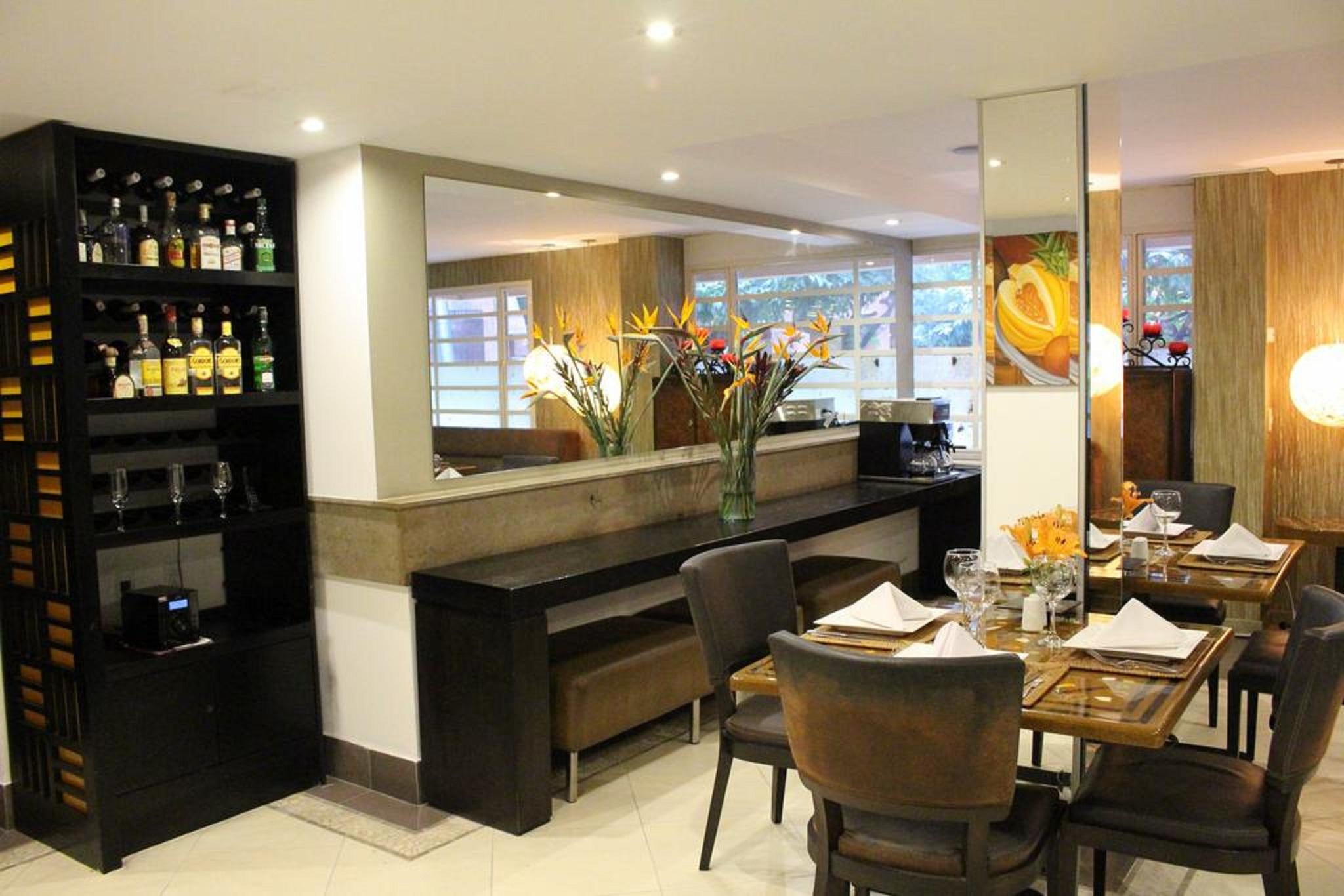 Hotel Retiro 84 By Mij Bogota Luaran gambar